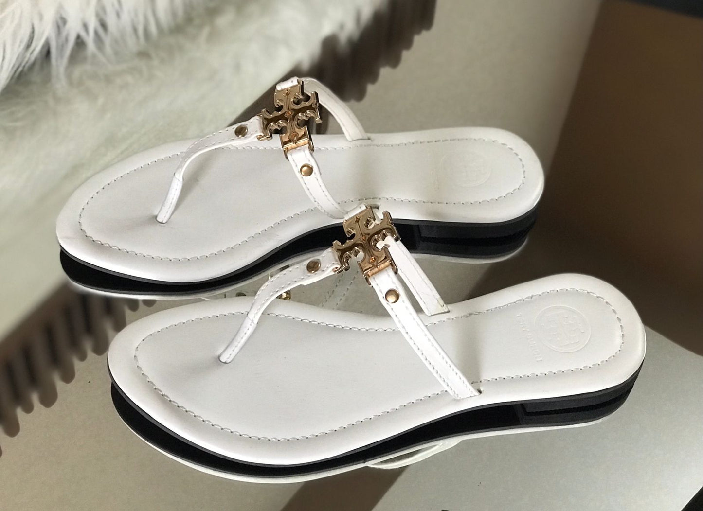 T Sandal White