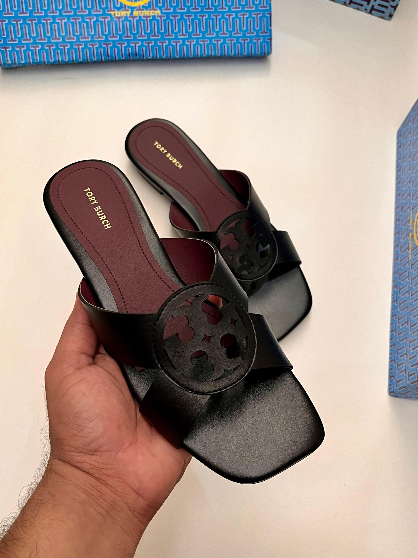 Amélie Black Slippers