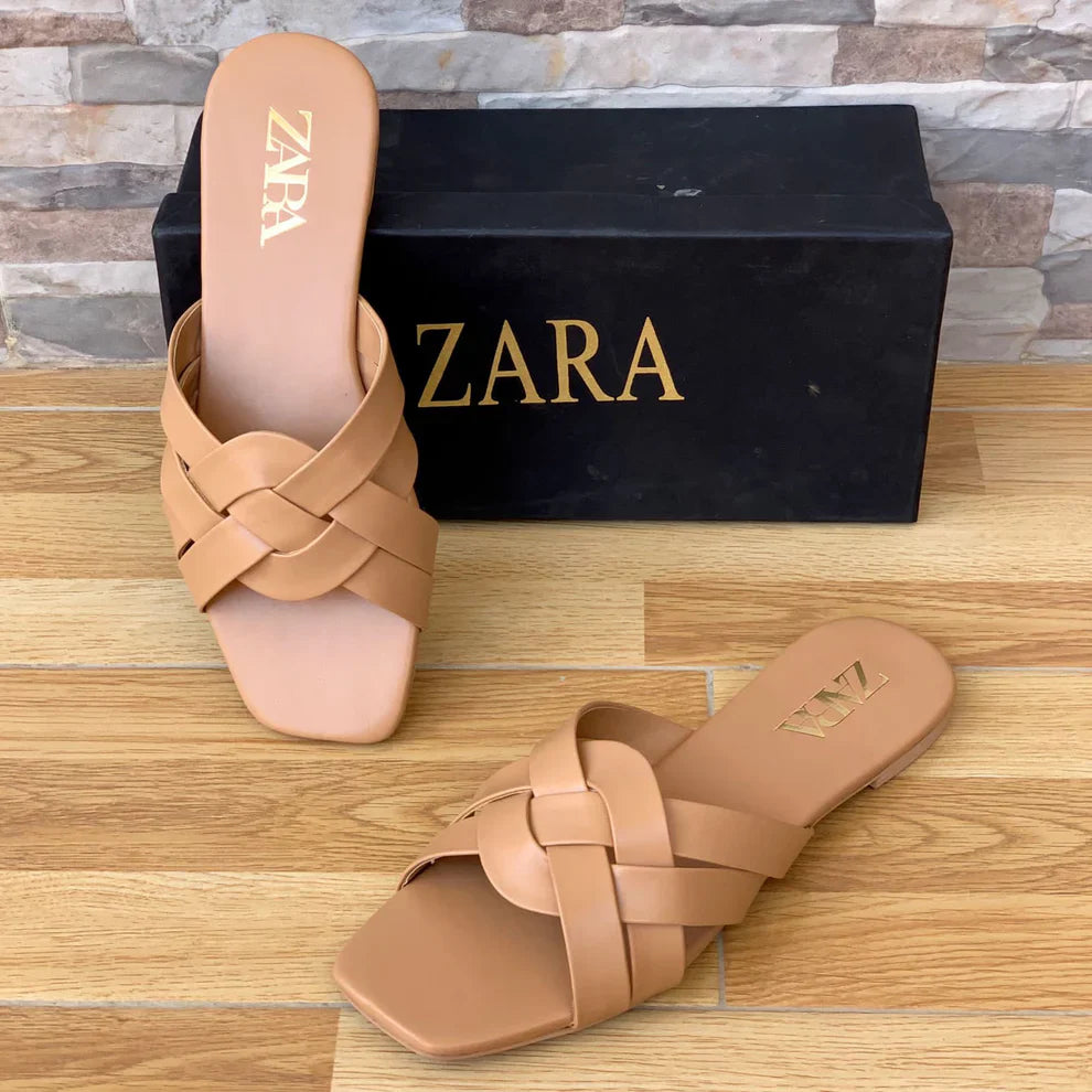 Strappy Slipper Brown