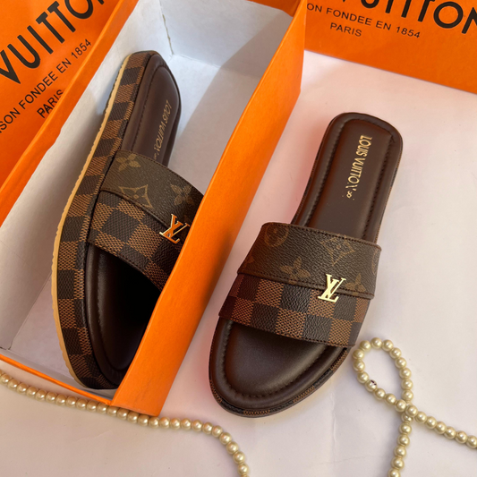 Lv 1 Inch Brown Slides