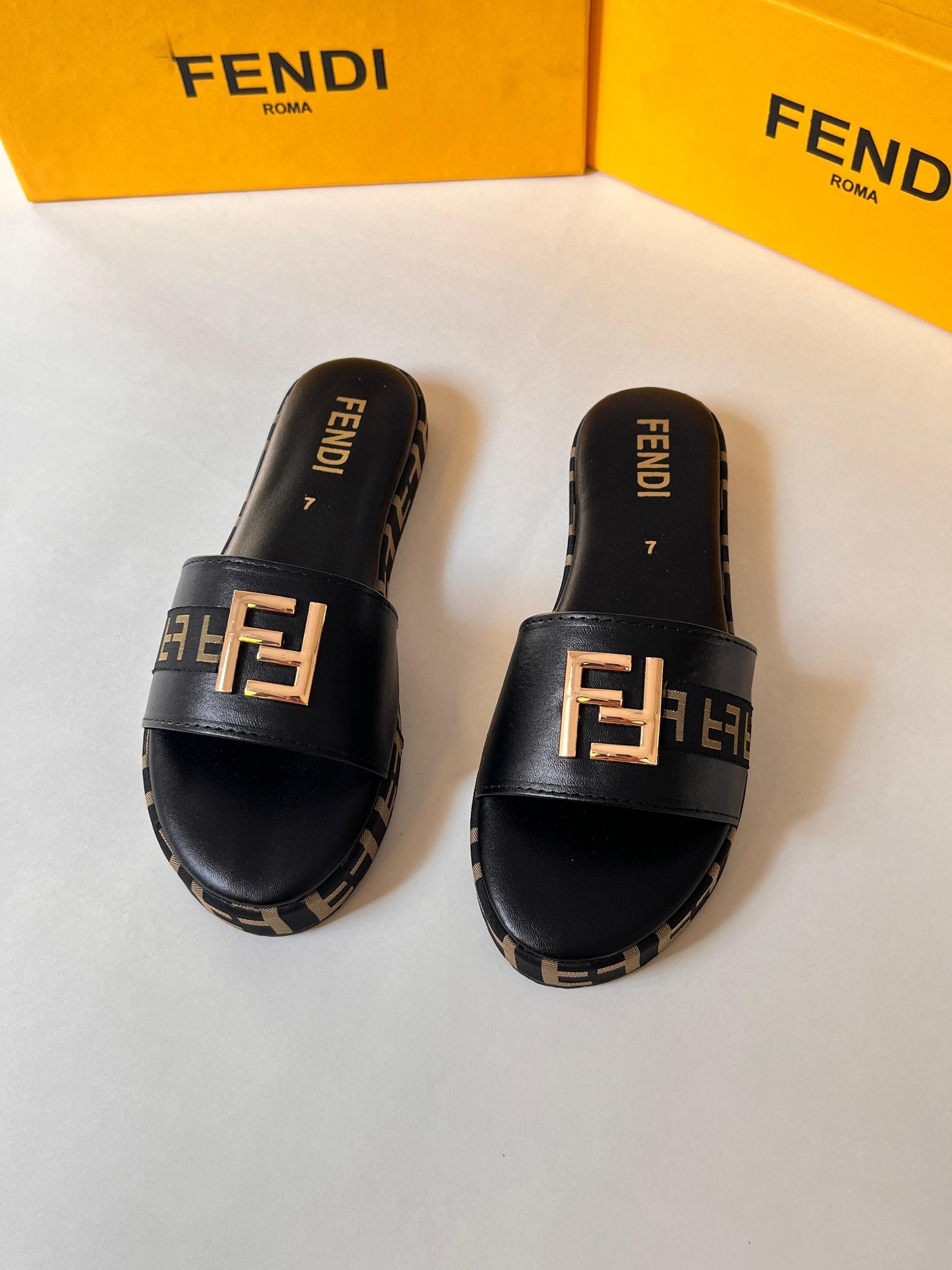 Fendi 1 Inch Black Slides