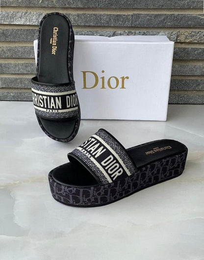 Dior Wedge